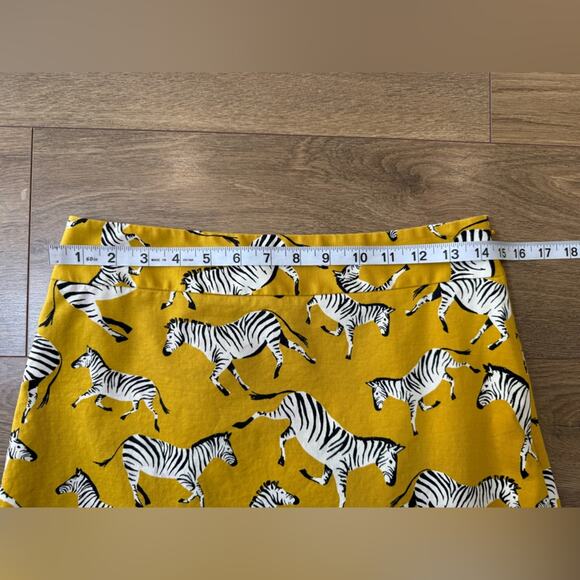 Ann Taylor Factory Novelty Print Zebra Stampede Safari Mustard Yellow Skirt Sz 2 - Picture 6 of 7